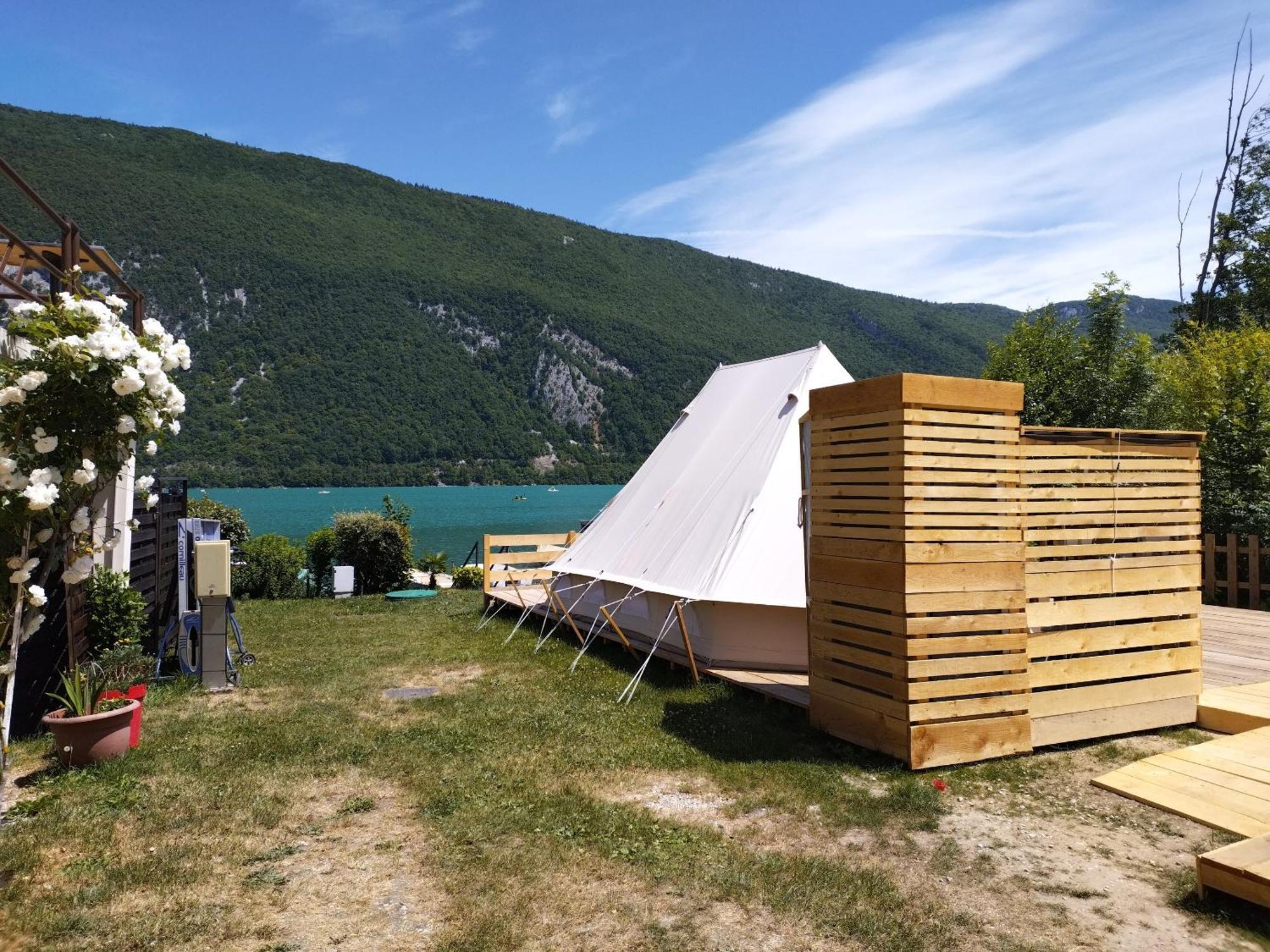 מלון Novalaise Camping Le Hameau Des Pecheurs מראה חיצוני תמונה