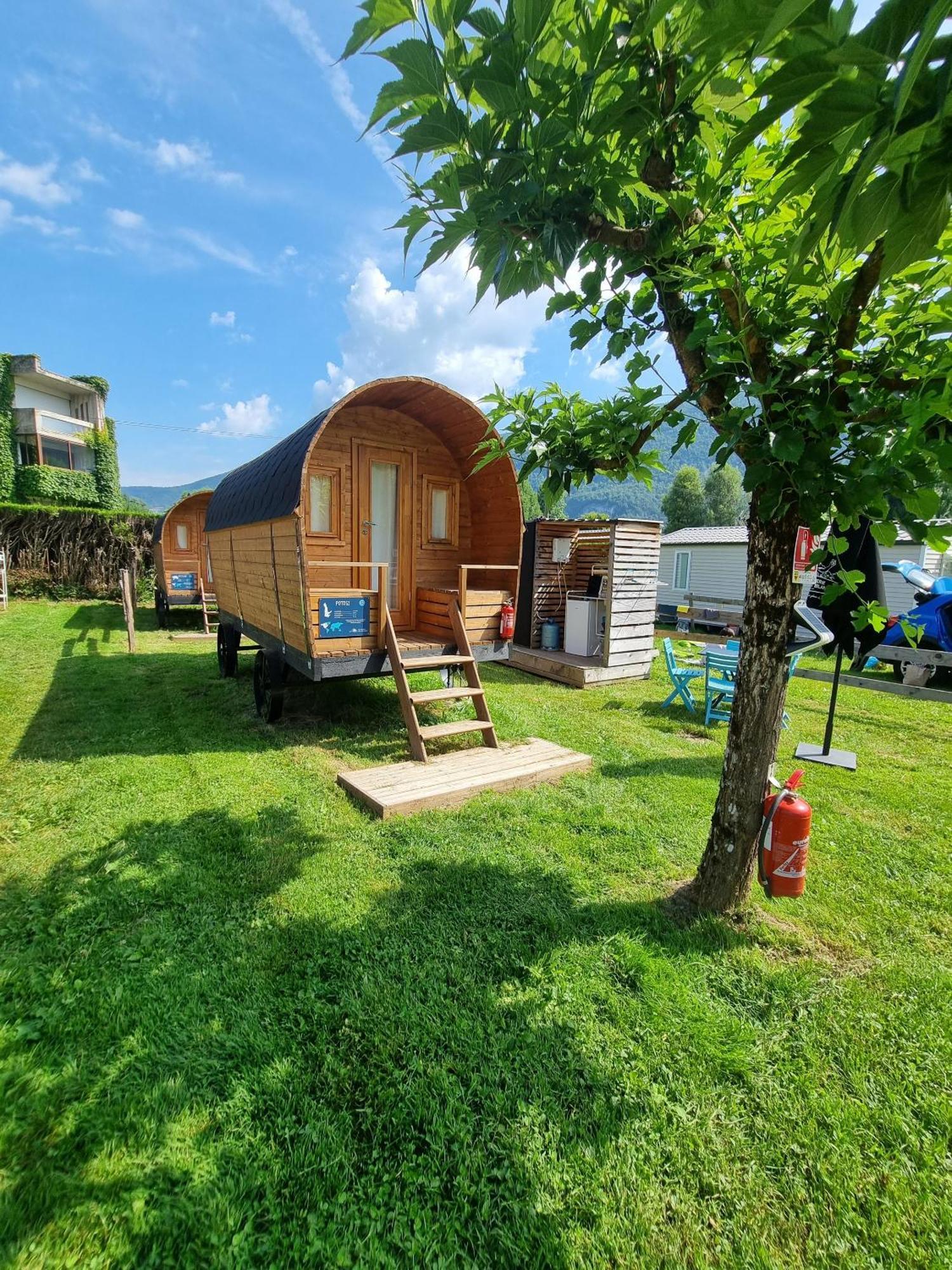 מלון Novalaise Camping Le Hameau Des Pecheurs חדר תמונה